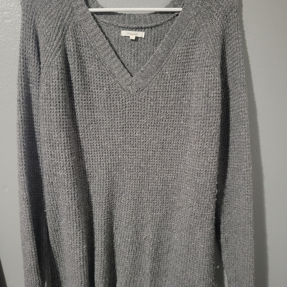 Women's Maurces Gray V-Neck Sweater